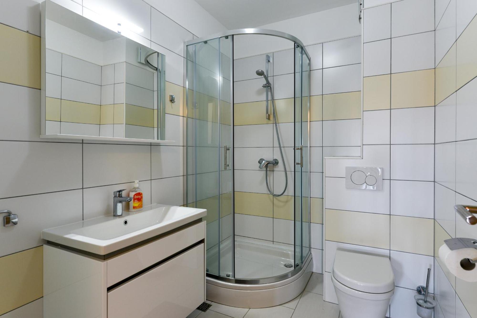 Apartmani Martin Mit Beheiztem Pool With Heated Pool 比比涅 外观 照片