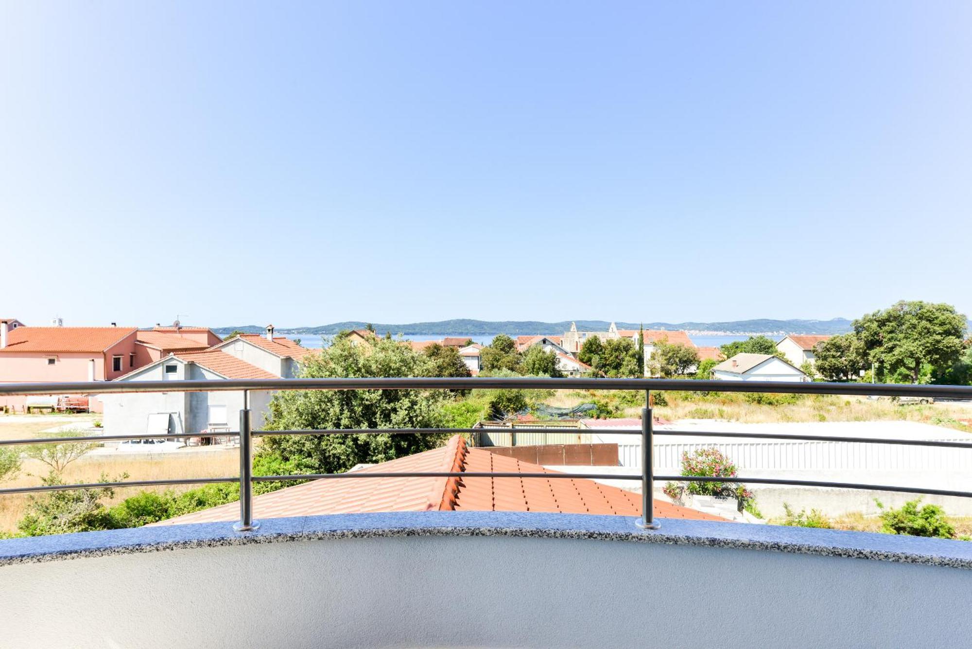 Apartmani Martin Mit Beheiztem Pool With Heated Pool 比比涅 外观 照片