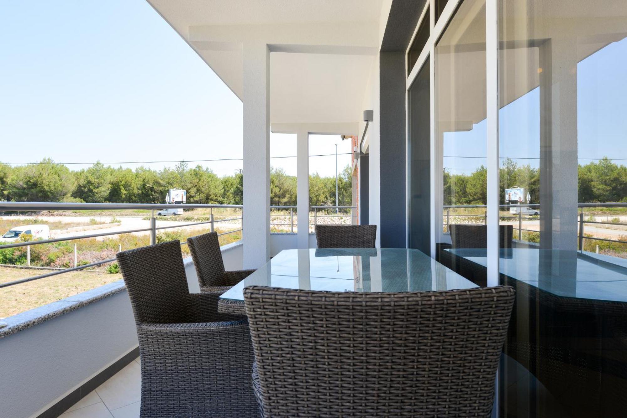 Apartmani Martin Mit Beheiztem Pool With Heated Pool 比比涅 外观 照片